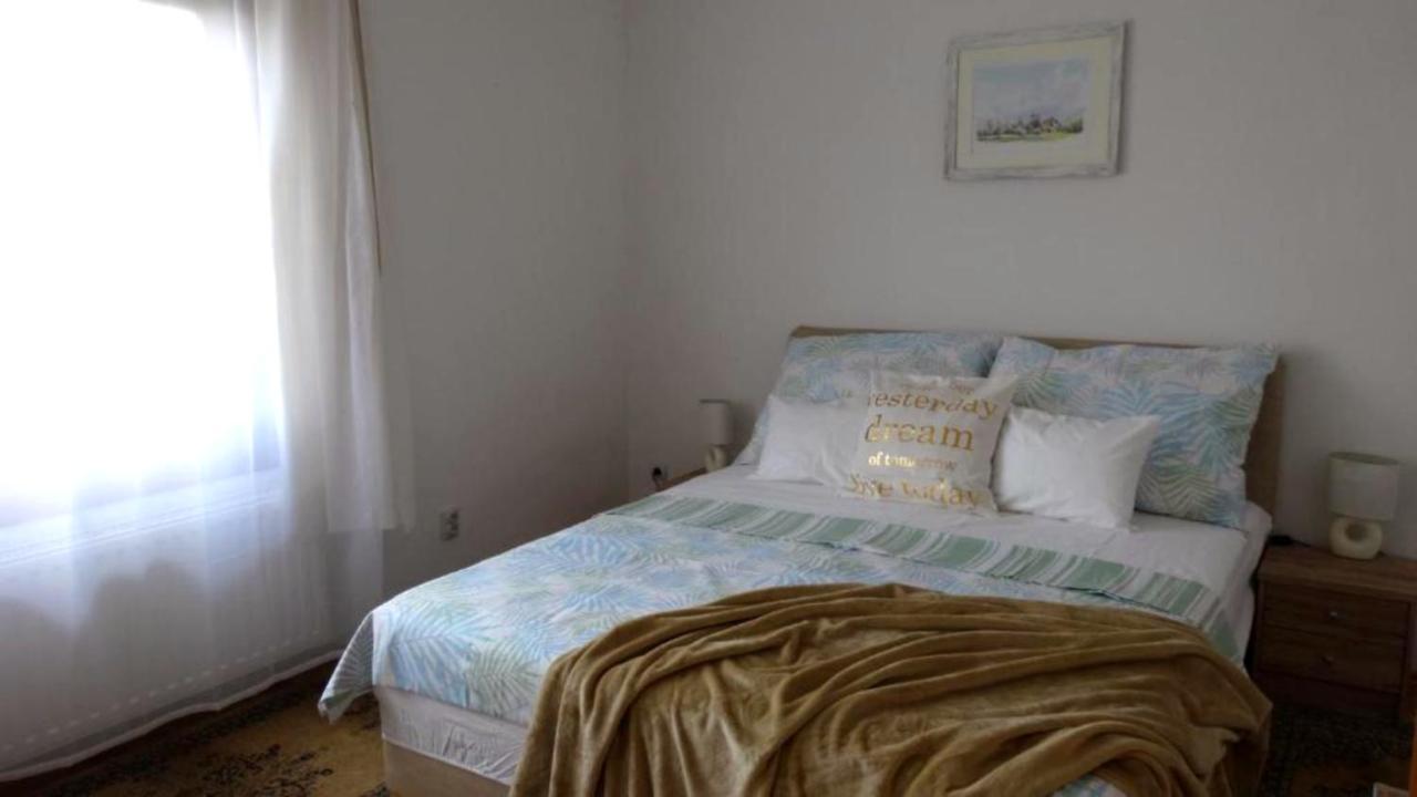 Laszlo Apartman Apartment Tihany Exterior photo
