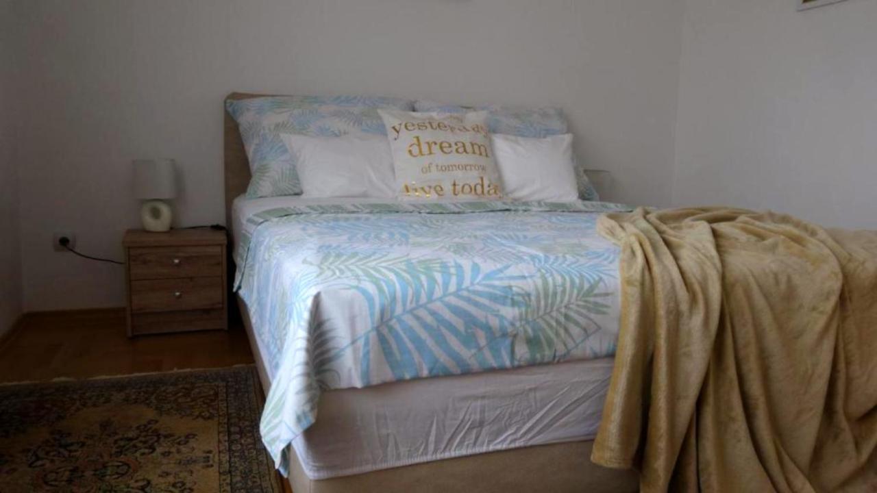 Laszlo Apartman Apartment Tihany Exterior photo